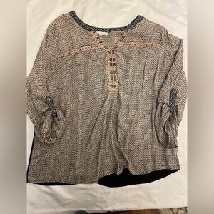 B skies are blue size 2X abstract blouse